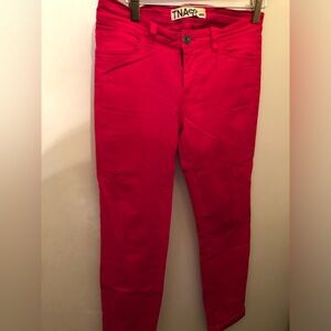 Aritzia - TNA brand - pink/ magenta skinny ankle pants. Size 4.